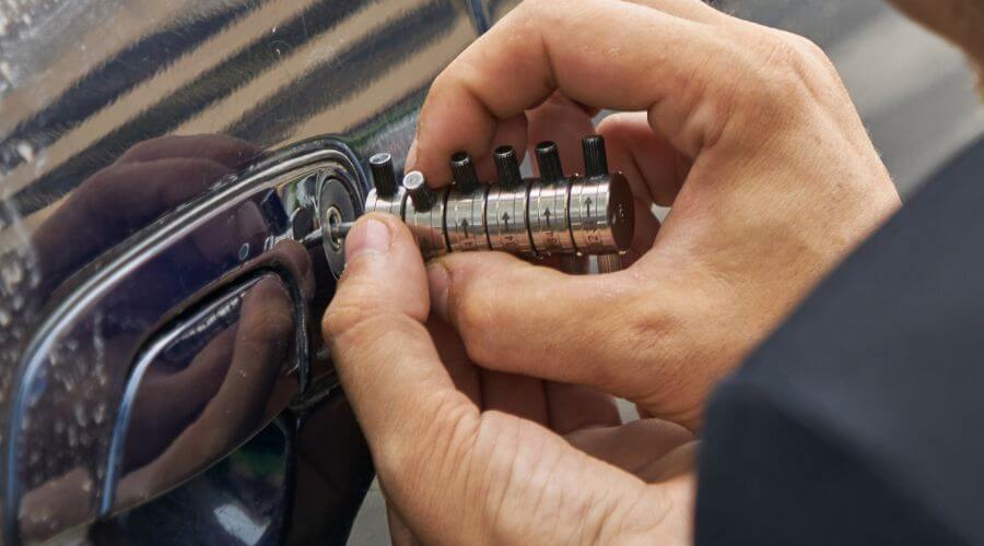 Professional New roof installation in Whittington, IL